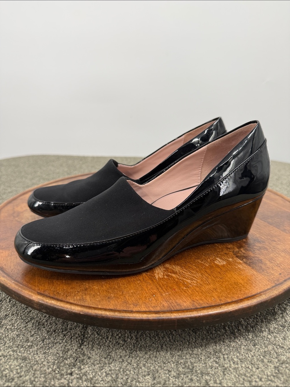 Taryn Rose Shoes Wm 7.5 Black Patent Wedge Pump Heel Comfort